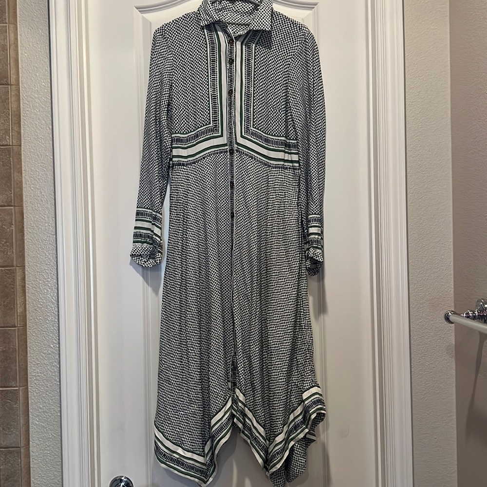 Casual long sleeve dress